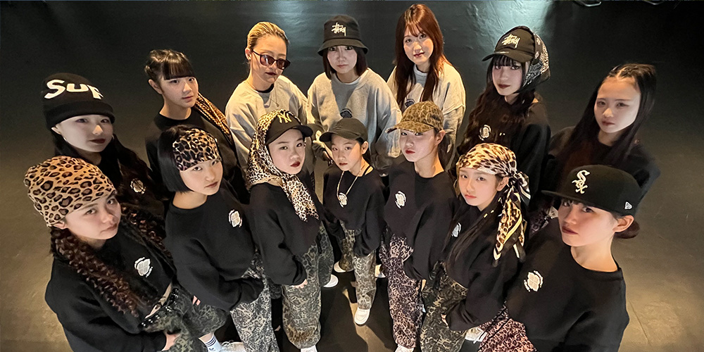 DANCE-STUDIO-CREW
